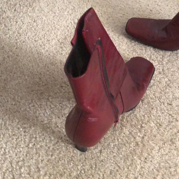 Boots - Picture 3 of 4